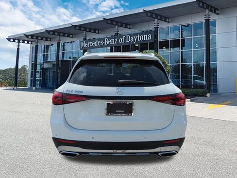 Used 2026 Mercedes-Benz GLC 300 image 5