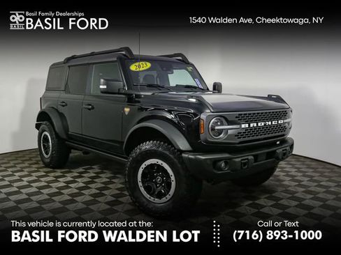 Used 2023 Ford Bronco Badlands w/ Sasquatch Package image 1