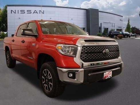 Used 2018 Toyota Tundra SR5 w/ TRD Off Road Package AWD/4WD image 1