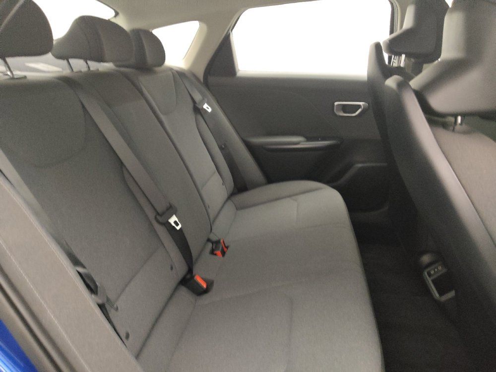 Used 2025 Kia K4 FWD image 19