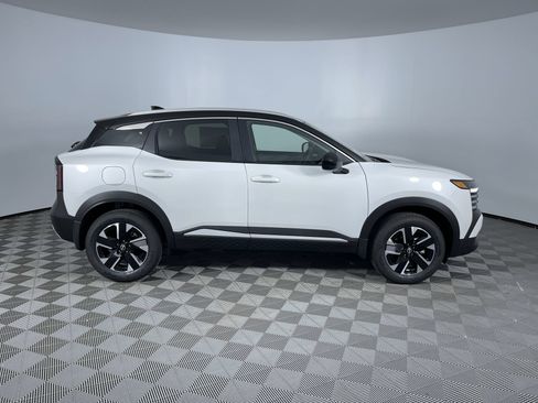 New 2026 Nissan Kicks SV w/ Cold Weather Package AWD/4WD image 10