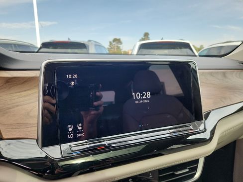 Certified 2026 Volkswagen Atlas SE FWD image 19