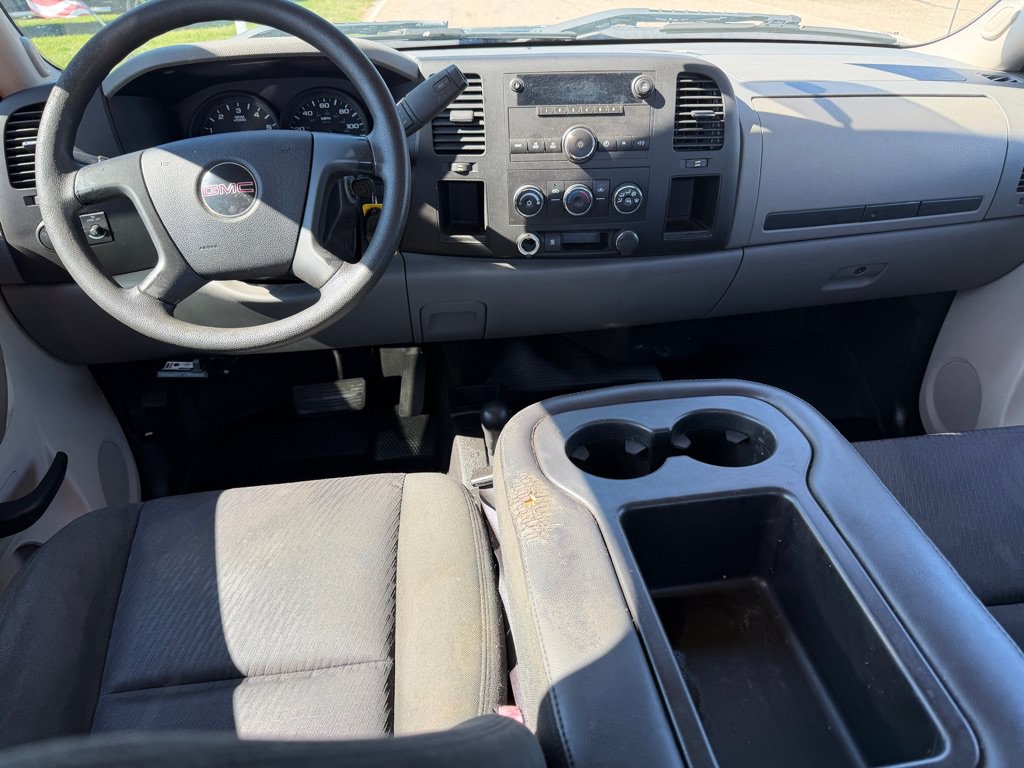 Used 2010 GMC Sierra 1500 W/T AWD/4WD image 10