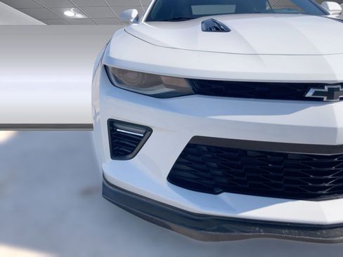 Used 2018 Chevrolet Camaro SS image 21