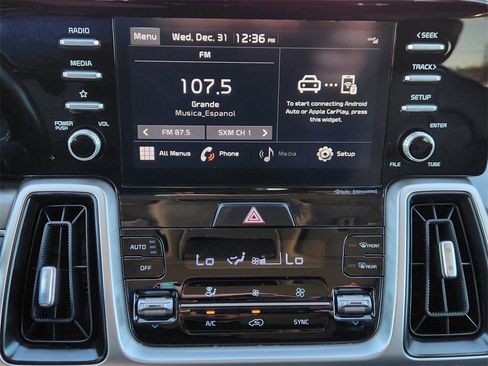 Used 2021 Kia Sorento S w/ Panoramic Sunroof Package image 17