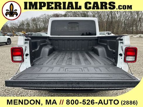 New 2026 Jeep Gladiator Sport image 11