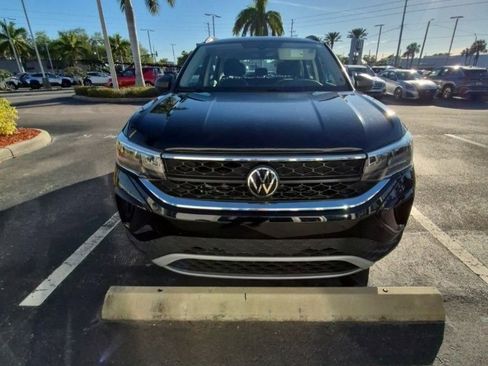 Used 2023 Volkswagen Taos S image 1