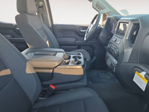 Used 2024 Chevrolet Silverado 1500 Custom Trail Boss w/ Turbomax Blackout Package image 15