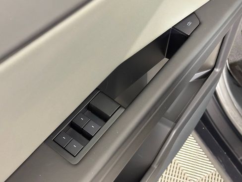 Used 2025 Tesla Cybertruck AWD Crew Cab image 42