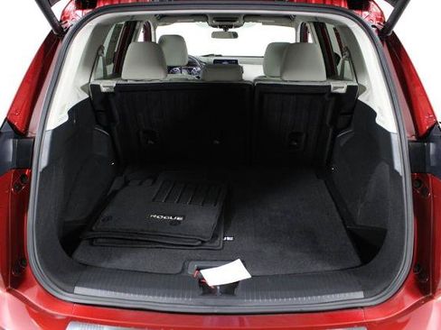 Certified 2024 Nissan Rogue SV FWD image 17