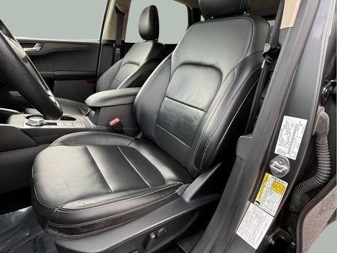 Used 2020 Ford Escape Titanium AWD/4WD image 11