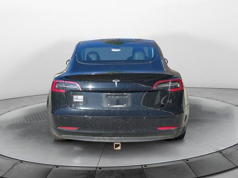 Used 2018 Tesla Model 3 Long Range image 4