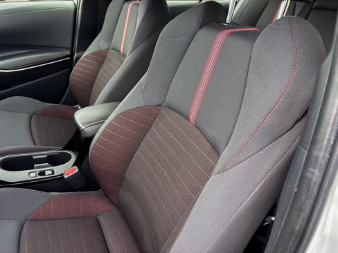 Used 2024 Toyota Corolla SE w/ Convenience Package FWD image 18