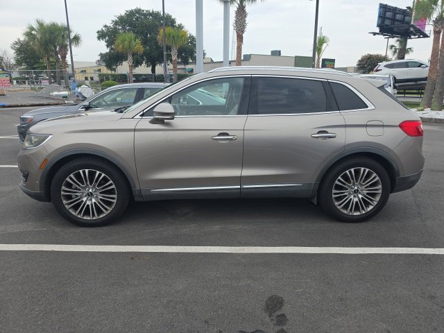 Used 2018 Lincoln MKX Reserve FWD image 4