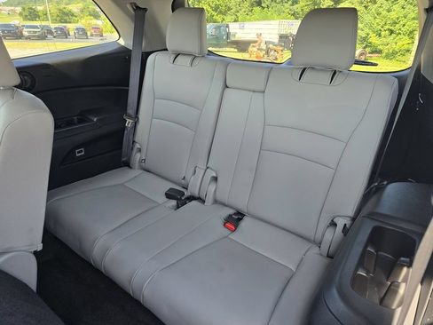Used 2017 Honda Pilot EX-L image 11