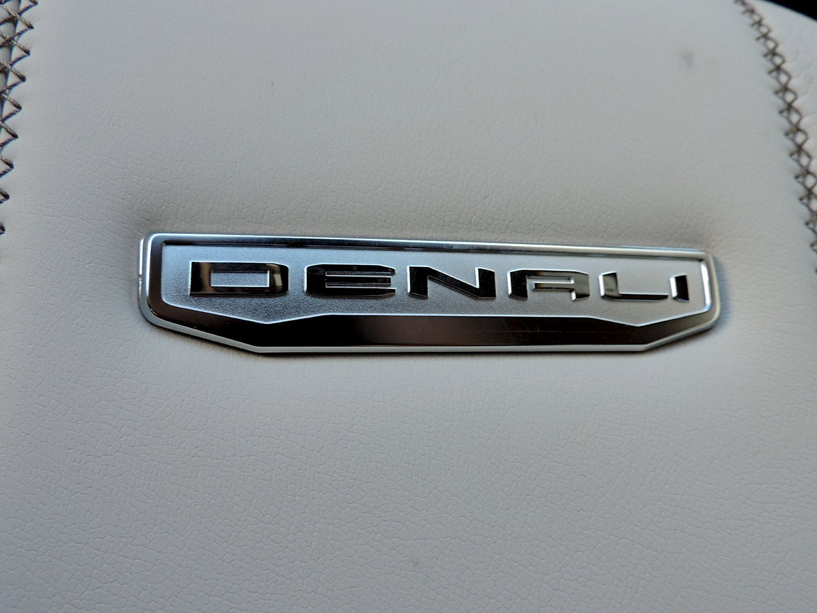 New 2027 GMC Yukon Denali w/ Denali Reserve Package AWD/4WD image 28