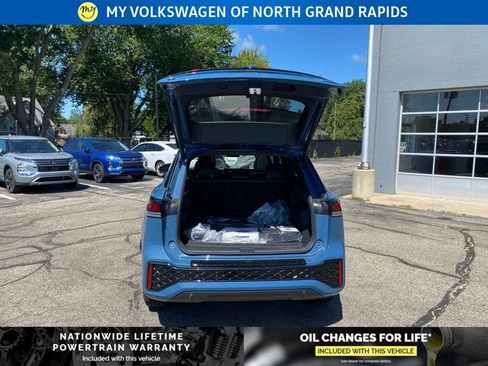 New 2026 Volkswagen Tiguan SE R-Line AWD/4WD image 21