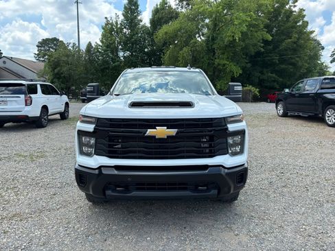 Used 2024 Chevrolet Silverado 3500 W/T AWD/4WD image 8
