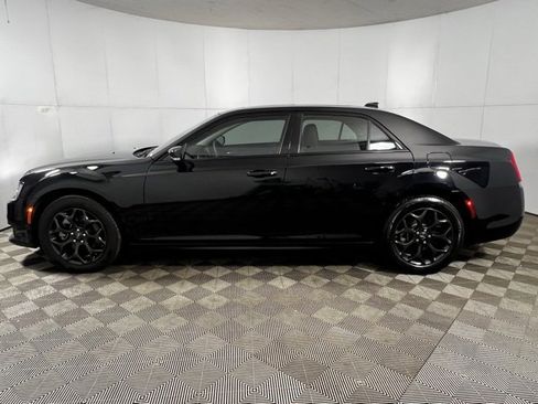 Used 2023 Chrysler 300 Touring L w/ Popular Equipment Group image 6