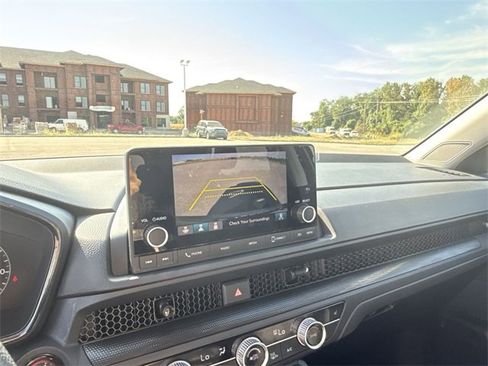 Used 2025 Honda CR-V EX image 24