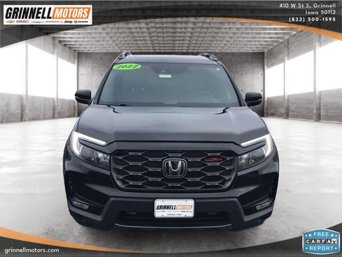 Used 2022 Honda Passport TrailSport image 2