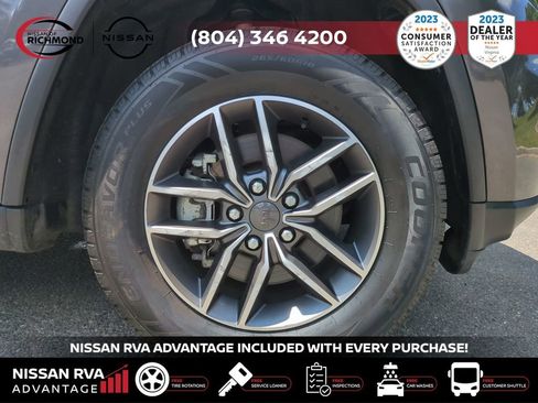 Used 2021 Jeep Grand Cherokee Limited image 12