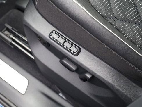 New 2026 Volkswagen Atlas SEL Premium R-Line image 11