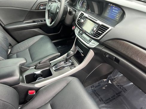 Used 2015 Honda Accord EX-L image 14