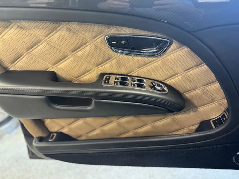 Used 2016 Bentley Mulsanne Speed image 16