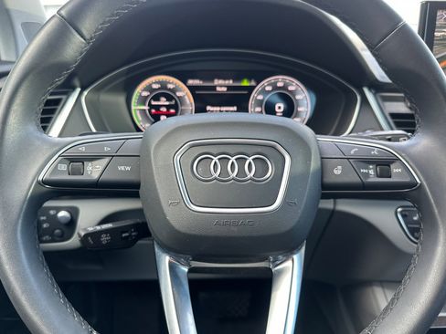 Used 2022 Audi Q5 e Prestige w/ Prestige Package image 29