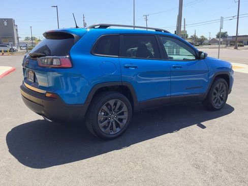 Used 2021 Jeep Cherokee Latitude Lux 80th Anniv w/ Quick Order Package 26U 80TH image 32