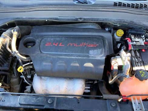 Used 2018 Jeep Renegade Latitude image 31