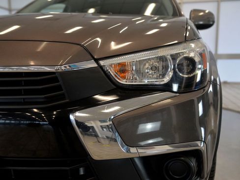 Used 2017 Mitsubishi Outlander Sport ES image 11