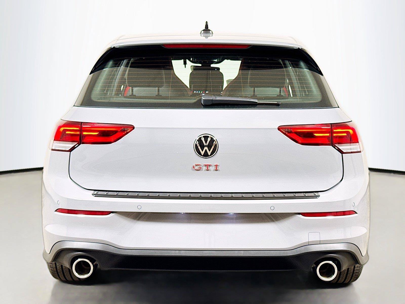 New 2026 Volkswagen Golf SE FWD image 4