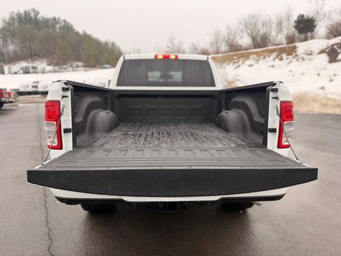 Used 2024 RAM 2500 Big Horn w/ Sport Appearance Package image 28