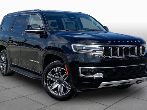 Used 2024 Jeep Wagoneer Series II w/ Flexible Seating Group RWD image 3