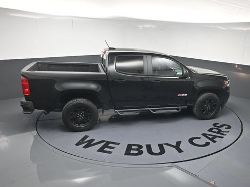 Used 2022 Chevrolet Colorado Z71 w/ Z71 Midnight Edition AWD/4WD image 33