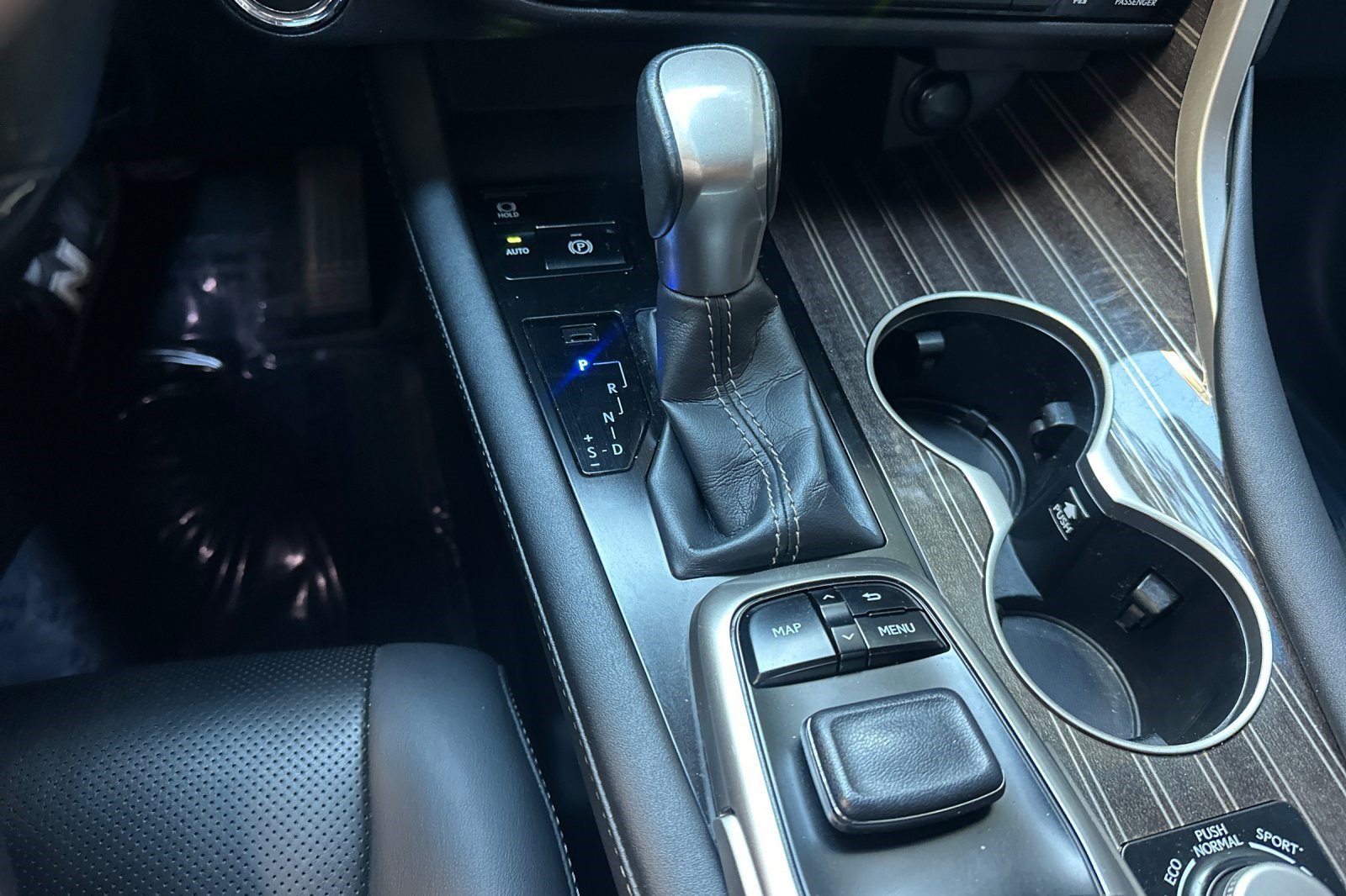 Used 2017 Lexus RX 350 FWD w/ Luxury Package image 17