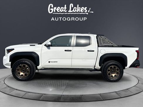 Used 2025 Toyota Tacoma Trailhunter w/ Tow Tech Package image 2