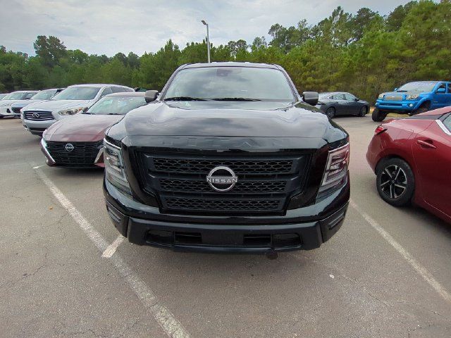 Used 2024 Nissan Titan SV w/ SV Bronze Edition Package RWD image 2