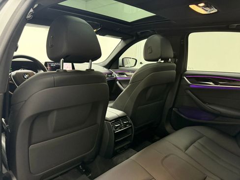 Used 2019 BMW 530e w/ Convenience Package image 42