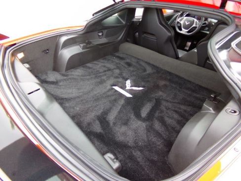 Used 2015 Chevrolet Corvette Z06 w/ 3LZ Preferred Equipment Group RWD image 11