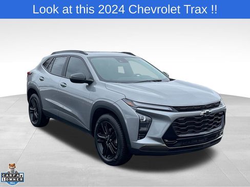 Certified 2024 Chevrolet Trax ACTIV w/ Sunroof Package image 1