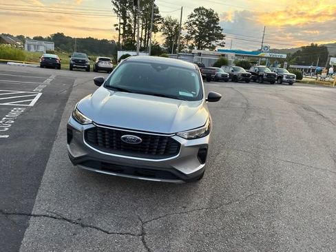 Used 2024 Ford Escape Active FWD image 5
