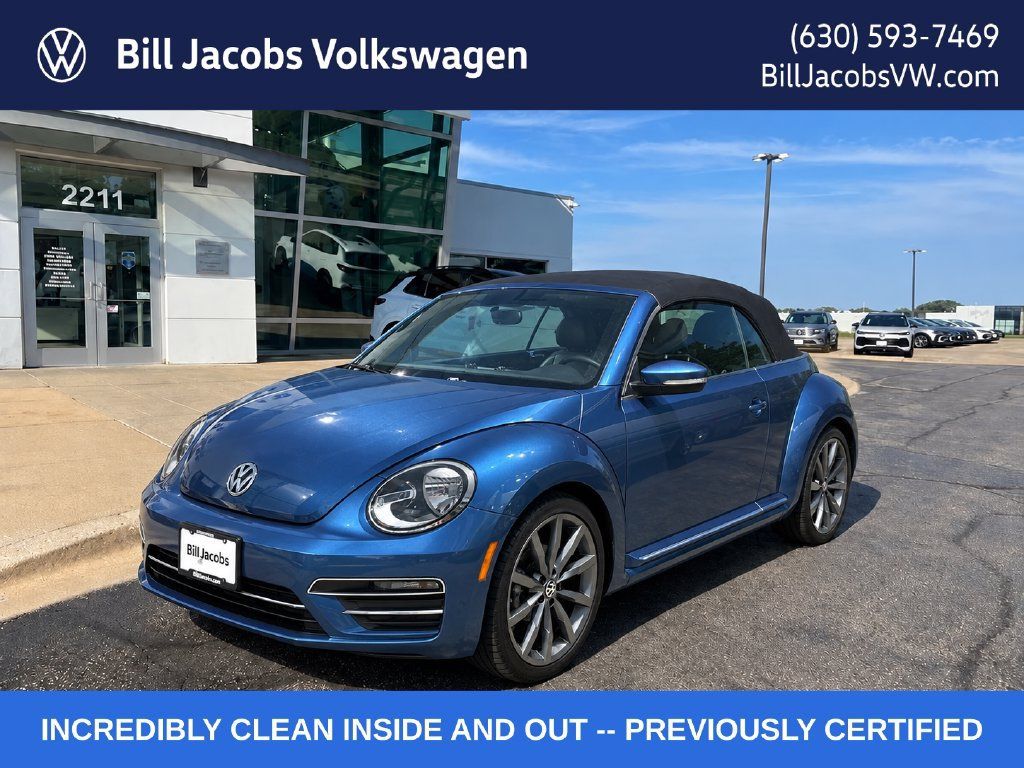 Used 2018 Volkswagen Beetle 2.0T S FWD image 1