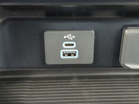 New 2025 Ford F350 XL w/ XL Chrome Package image 19