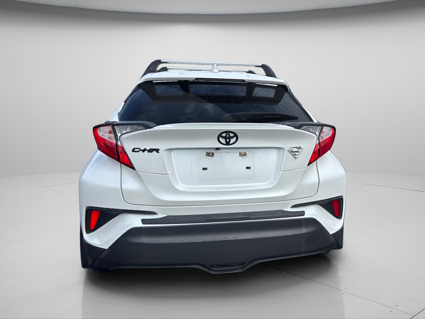 Used 2021 Toyota C-HR XLE FWD image 8