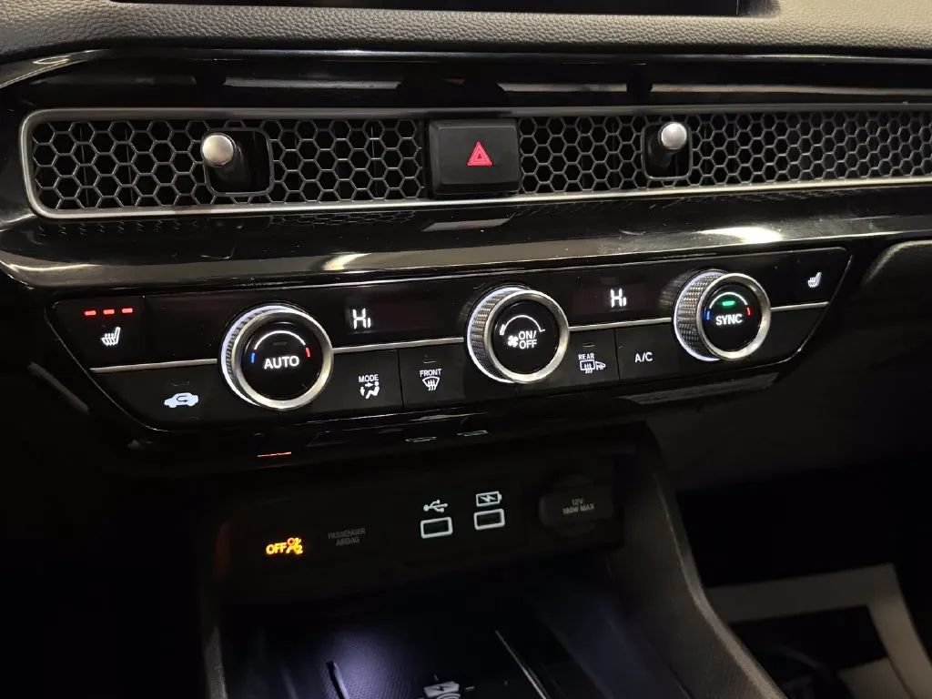 Used 2022 Honda Civic Touring image 15