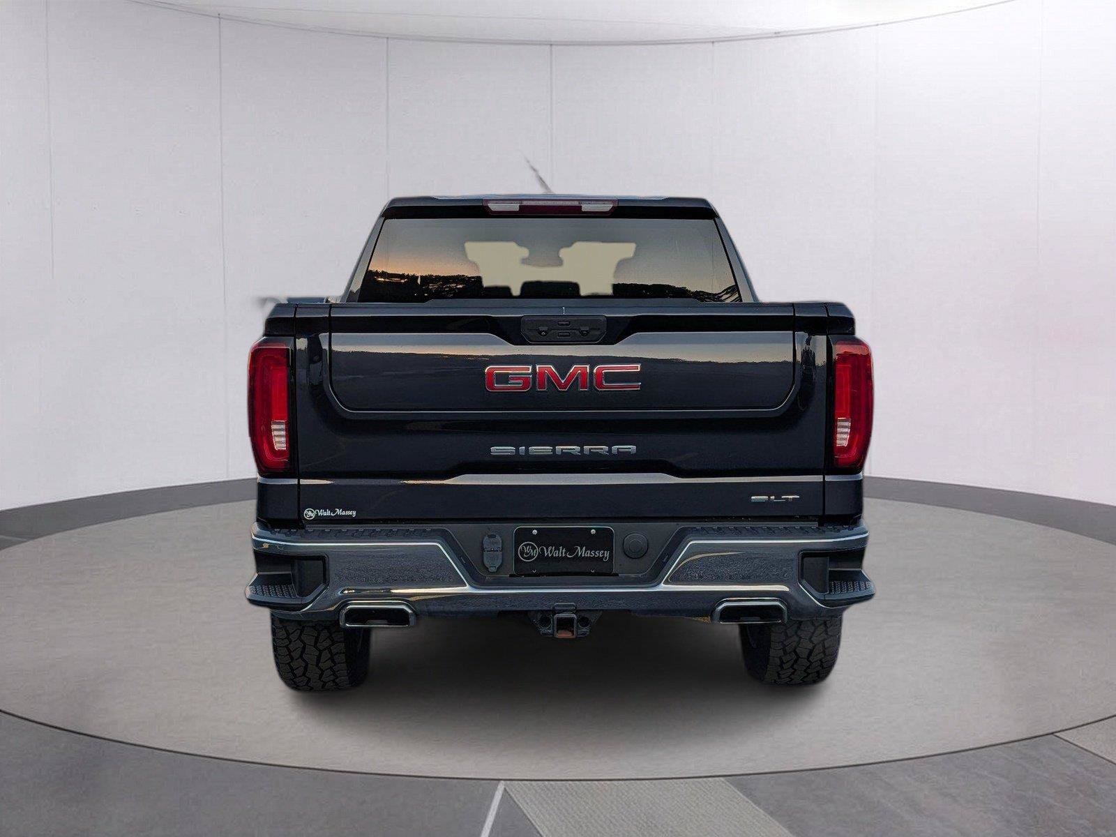 Used 2023 GMC Sierra 1500 SLT w/ SLT Premium Package AWD/4WD image 4