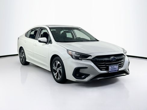 Used 2023 Subaru Legacy Premium AWD/4WD image 3